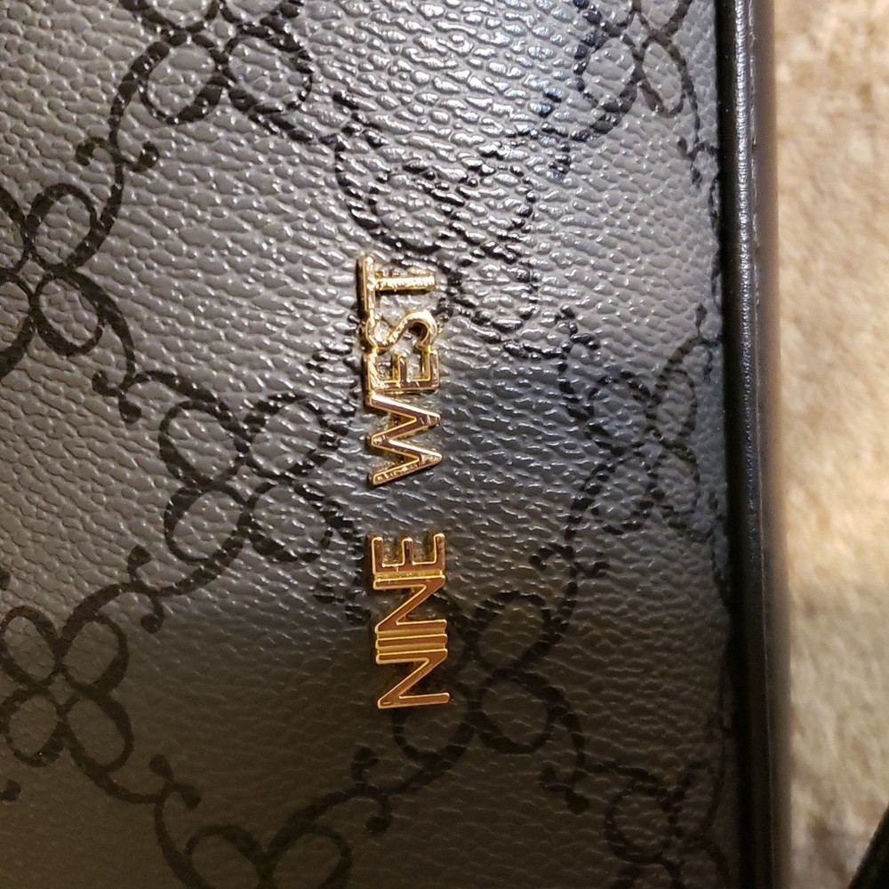 Nine West - Picture 2 of 8